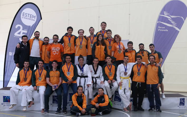 El equipo de taekwondo tras disputar el CADU.